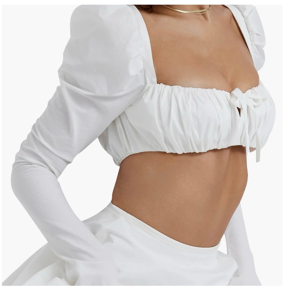 HOUSE OF CB SHIRA LONG SLEEVE WHITE CROP TOP!